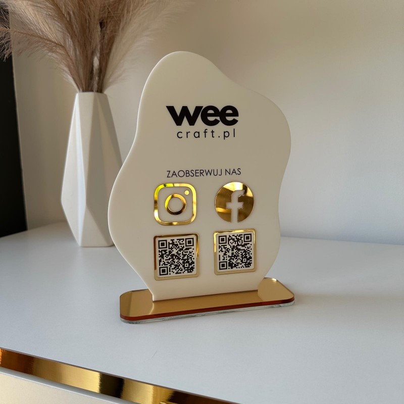 SCHILD MIT ZWEI QR-CODES BLOB