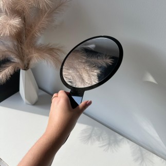 PERSONALISIERTES HANDSPIEGEL IM RUNDDESIGN MIT LOGO