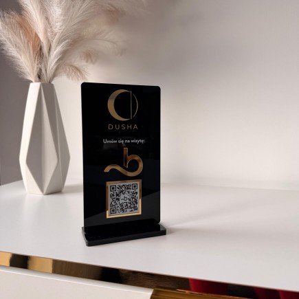 MINI-SCHILD MIT EINEM QR-CODE