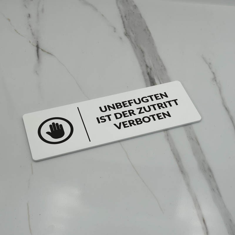 INFORMATIONSSCHILD UNBEFUGTEN IST DER ZUTRITT VERBOTEN