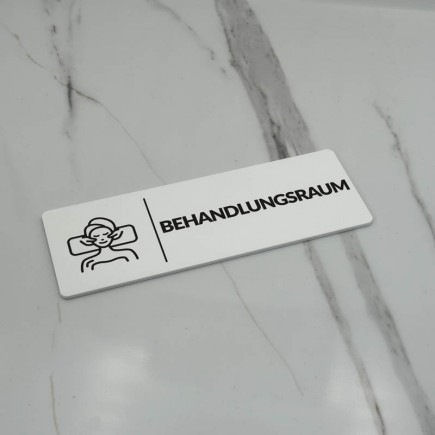 INFORMATIONSSCHILD BEHANDLUNGSRAUM