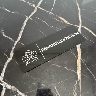 INFORMATIONSSCHILD BEHANDLUNGSRAUM