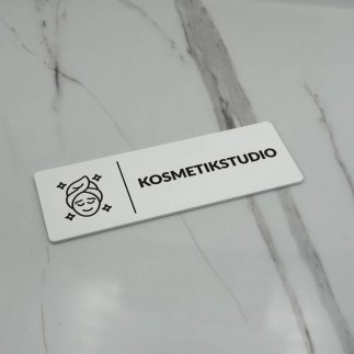 INFORMATIONSSCHILD KOSMETIKSTUDIO