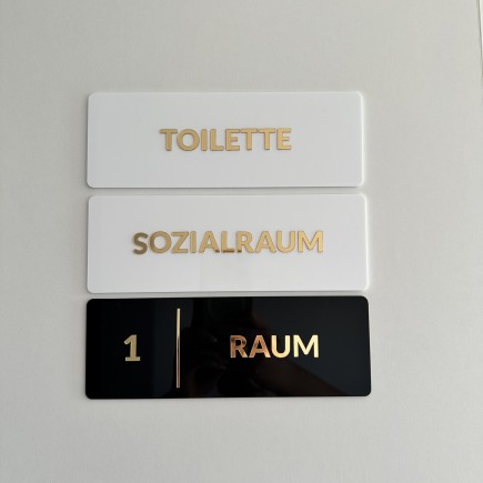 3D-RAUMSCHILD MIT WUNSCHTEXT – 20 × 7 CM
