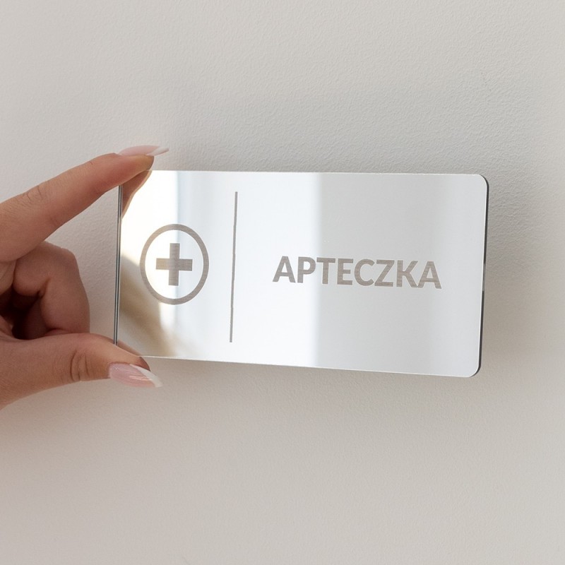 TABLICZKA INFORMACYJNA APTECZKA - GRAWER