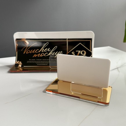 EXKLUSIVES SET AUS VOUCHERHALTER UND VISITENKARTENHALTER IN WEISS-GOLD