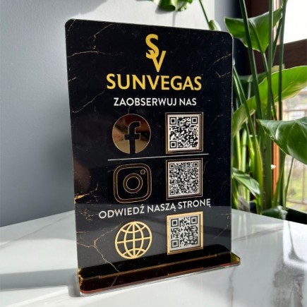 A4-SCHILD MIT DREI QR-CODES