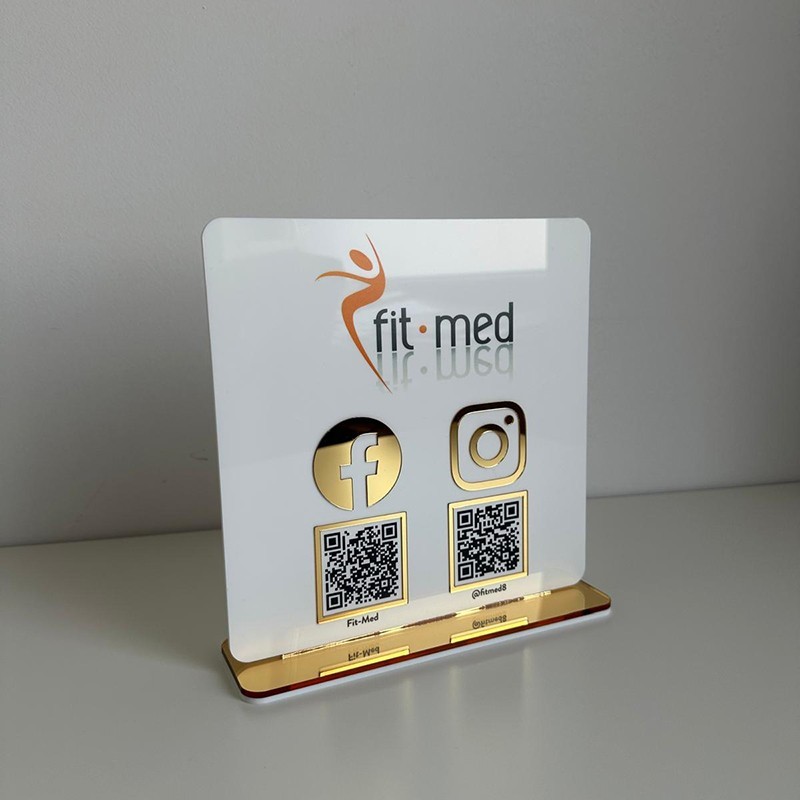 SCHILD MIT ZWEI QR-CODES 21 × 21 CM